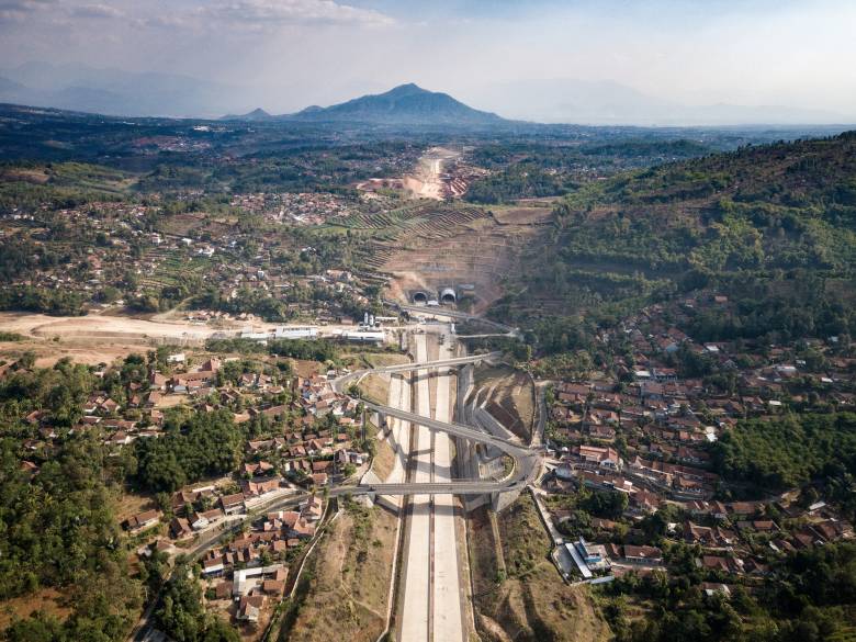 Tol Cisumdawu Perlancar Akses Kendaraan dari Bandung ke Kertajati