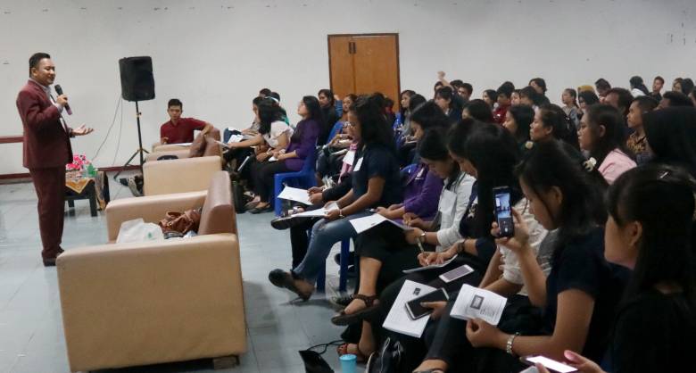 Seminar Terbaik di Indonesia, Ratusan Mahasiswa Terkesan Sangat Antusias!