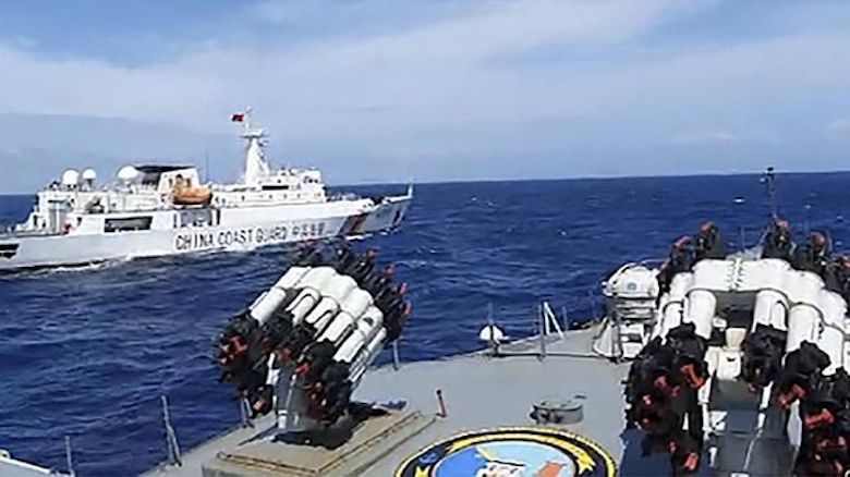 Coast Guard China Penerobos ZEE di Natuna Diusir Kapal Perang TNI AL