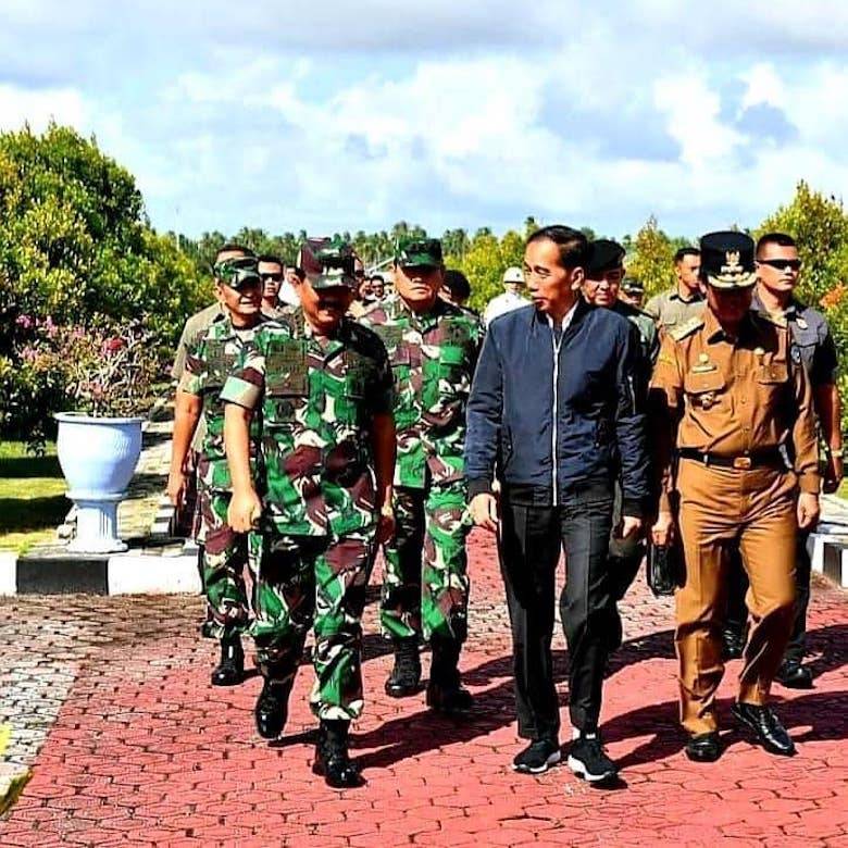 Makna Kunjungan Presiden Jokowi dan Panglima TNI ke Natuna