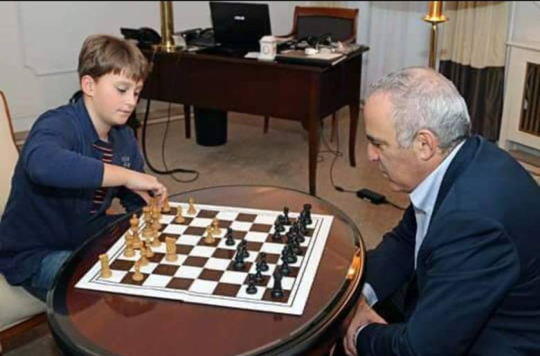 Vincent Keymer Berhasil Pecahkan 3 Komposisi dari Kasparov tanpa Buah Catur
