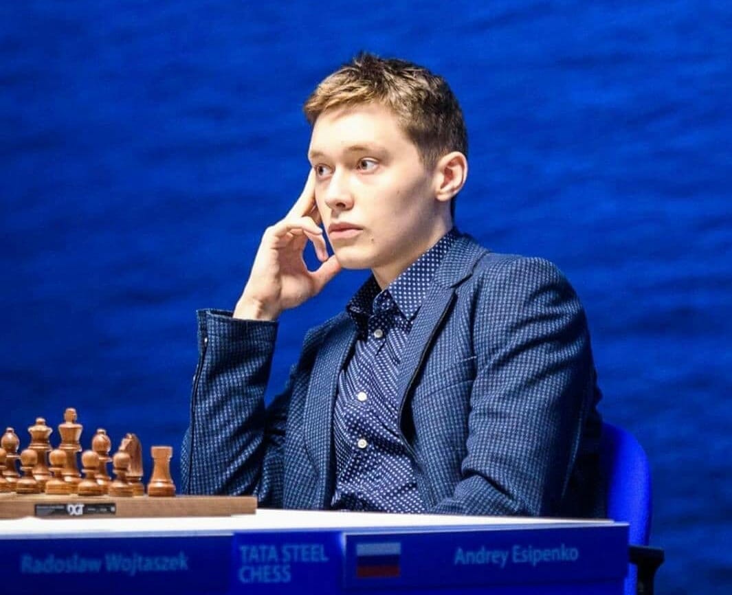 Andrey Esipenko Si Penakluk Magnus Carlsen
