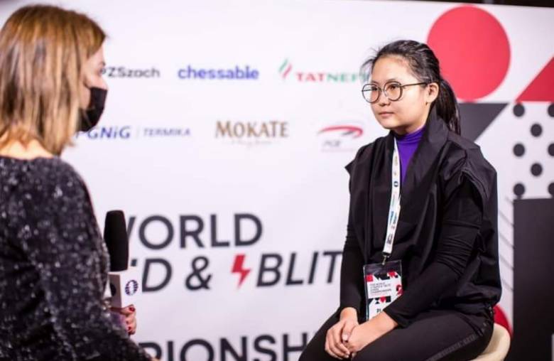 Assaubayeva dan Aronian Memimpin Catur Blitz