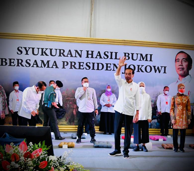 Ribuan Petani Bahagia, Gema Perhutanan Sosial Pastikan Berdiri dan Bersatu di Belakang Presiden Jokowi