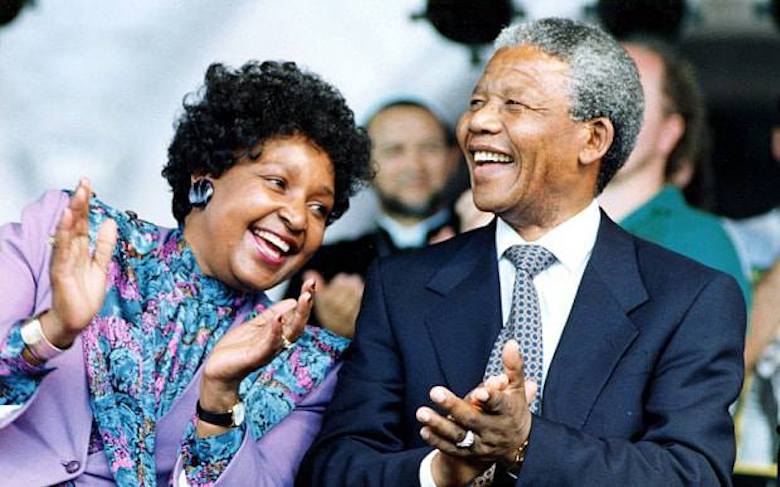 Nelson Mandela: "Cintaku Tak Pernah Berkurang"