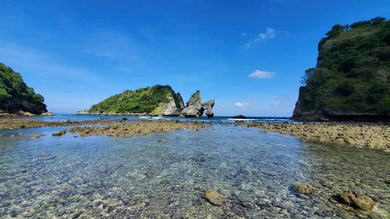 Menikmati Keindahan Suwehan Beach, Surga Bahari Tersembunyi di Klungkung Bali