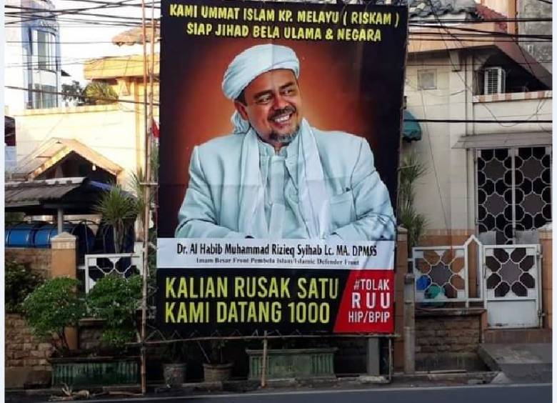 Baliho “Diperangi”, Jokowi Takut Gambar?