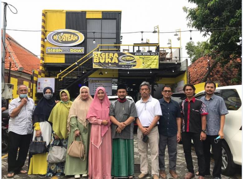 Pandemi Membawa Berkah: Usaha Kuliner Ustadz Ali Berkembang Pesat!