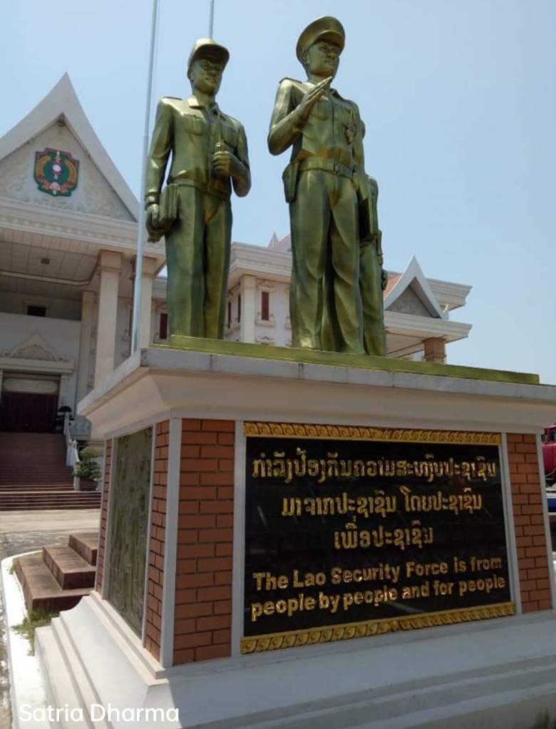 Komunisme di Laos dan Vietnam