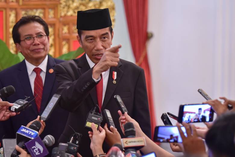 UU Omnibus Law Ciptaker Disahkan oleh Presiden Jokowi, Lalu?