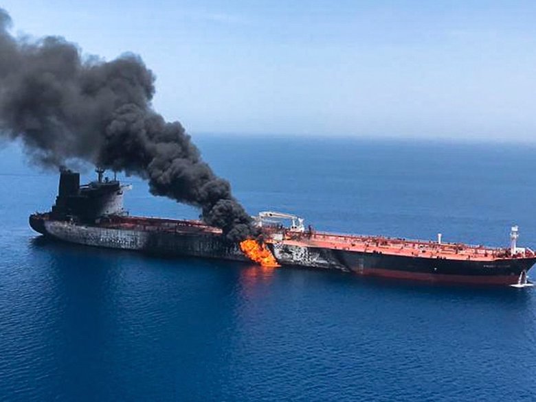 Iran Menjadi Tertuduh atas Sabotase Kapal Tanker di Teluk Oman