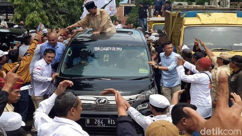 Mewaspadai Kedekatan Prabowo dengan Ketua Ormas Islam Konservatif