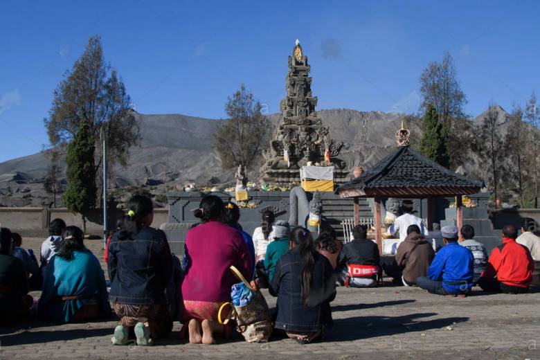 Merusak Tempat Ibadah