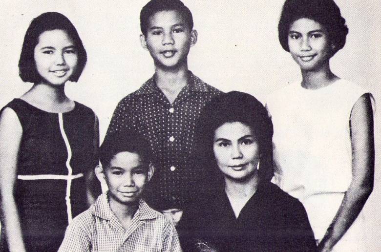 Keluarga Ibunda Prabowo Mantap Pilih Paslon Nomor 01