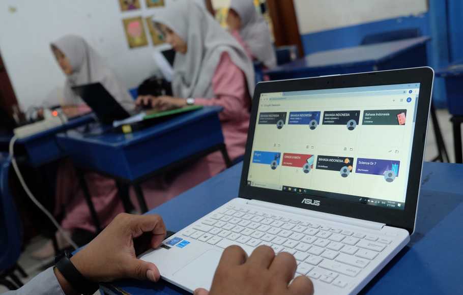 Kuliah Online, Saat Kemampuan Belajar Mandiri Menentukan Segalanya