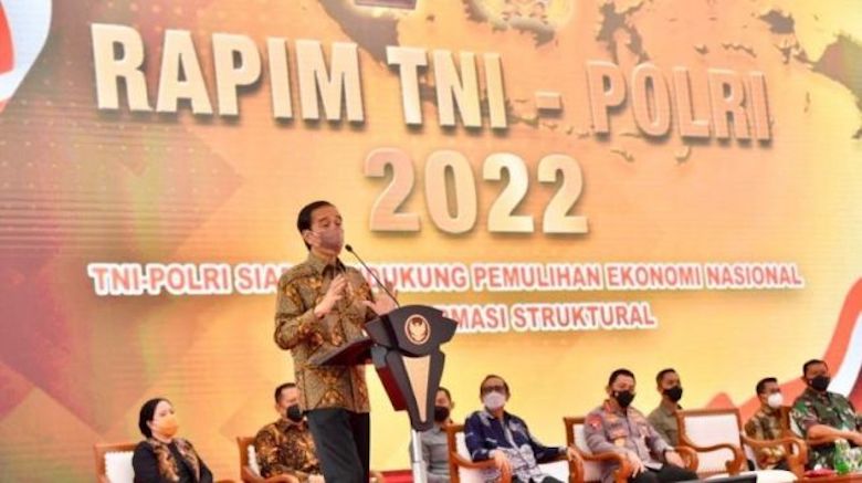 Mengapa Presiden Jokowi Melarang TNI dan Polri Undang Penceramah Radikal?