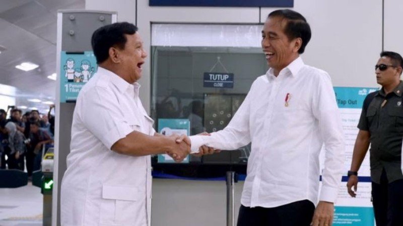 Pesan Simbolik dari Pertemuan Jokowi-Prabowo di MRT