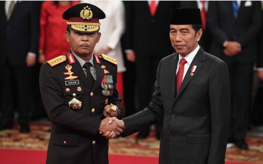 Kapolri Dukung Presiden Jokowi dari Ancaman "Politik Corona"