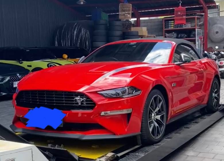 Wih Mantap, Bikini Garage Tambah Koleksi Ford Mustang Cabriolet Karena Sangat Cocok untuk Dinikmati Suasana di Bali