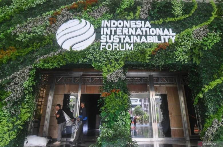 Resmi Ditutup, Luhut Komitmen IISF 2024 Dorong Kolaborasi Global untuk Aksi Nyata Lingkungan