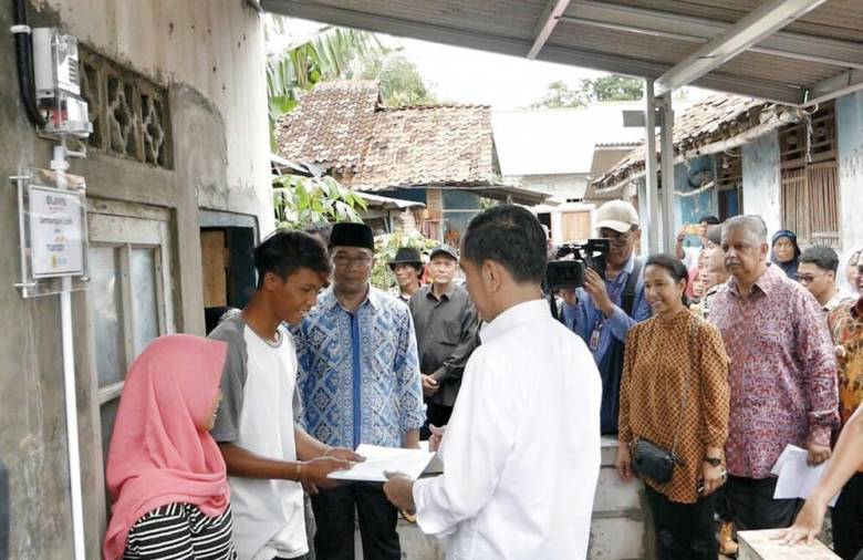 Sambungan Listrik Gratis Bukti Jokowi Pro Rakyat