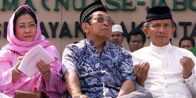 Benang Merah Yang Membentang antara Megawati dan Amien Rais