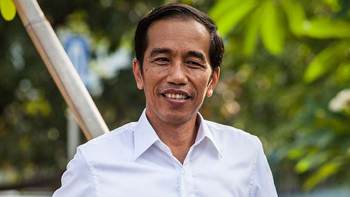 Dua Tahun Menjadi "Sopir Bus", Jokowi Belum Sampai Terminal Akhir