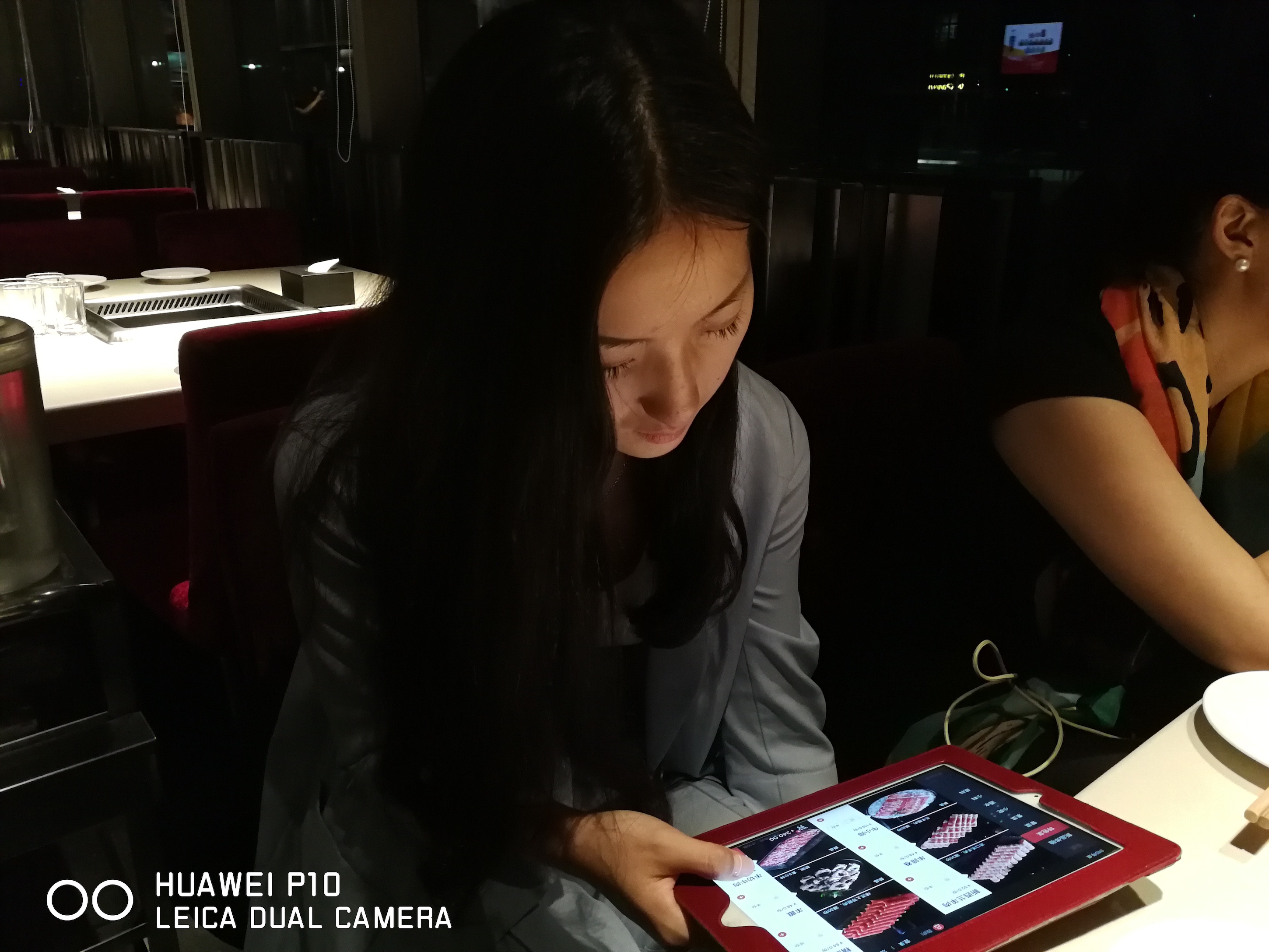 Cao Lang, Gadis Tiongkok Yang Berprofesi sebagai "Mobile Receptionist"