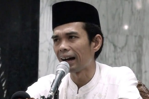 Jokowi Harus Minta Maaf pada Ustad Abdul Somad