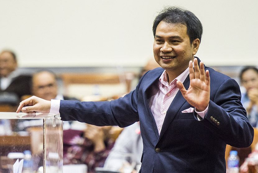 Banyak Pihak Menolak Azis Syamsuddin Pimpin DPR