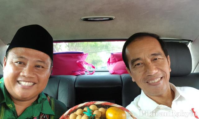 Komentar Uu Ruzhanul Ulum saat Semobil dengan Jokowi: “Alhamdulillah”