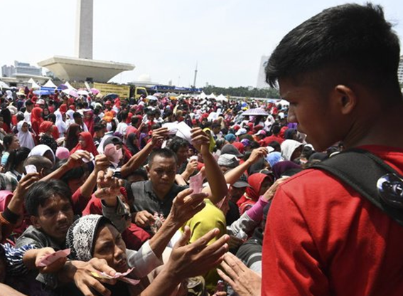 Nyata, Indonesia Menuju “Republik Bagi-bagi Sembako”