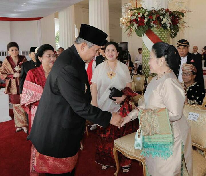 Alasan di Balik Keengganan Megawati Menjabat Tangan SBY